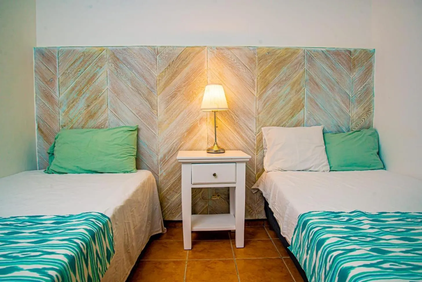 Beautiful 2-Bedroom Apartment In Cocotal With Amazing Lake Views And Pools بونتا كانا