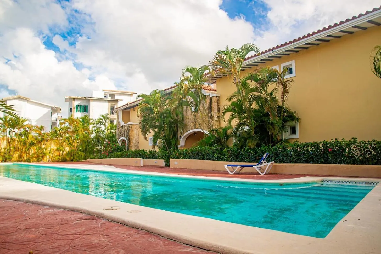Beautiful 2-Bedroom Apartment In Cocotal With Amazing Lake Views And Pools بونتا كانا