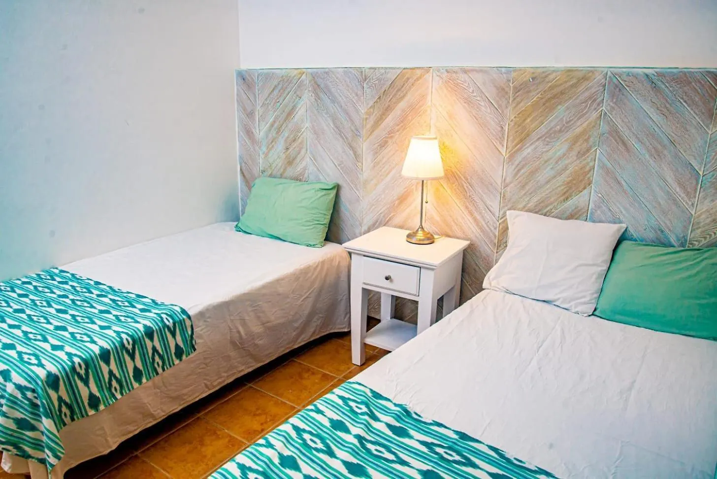 Beautiful 2-Bedroom Apartment In Cocotal With Amazing Lake Views And Pools بونتا كانا